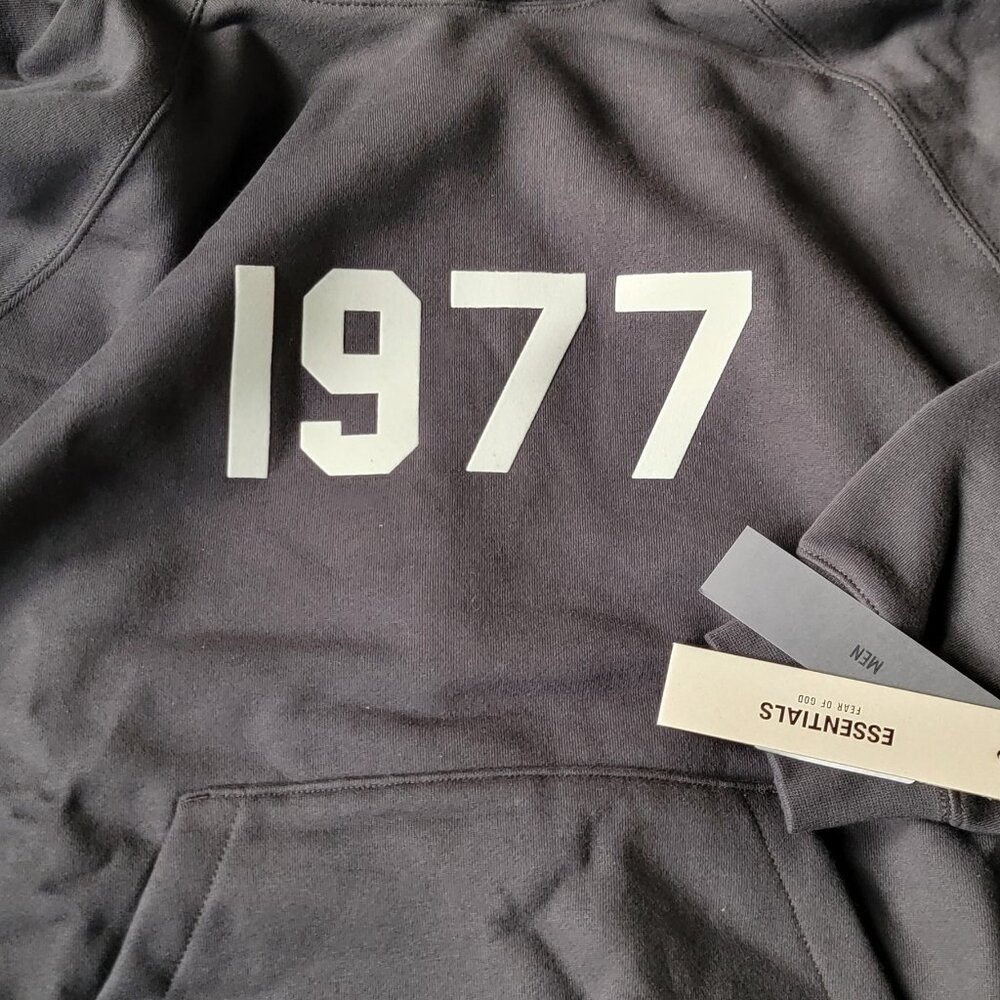 Fear of God Essentials Hoodie – 11977 Core Collection – Unisex Fit Size Small